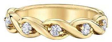 Yellow Gold Canadian Diamond Ring.